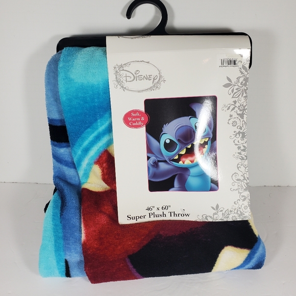 Disney Stitch In Your Face Super Plush Throw Blanket 46" x 60" NWT - Picture 2 of 3